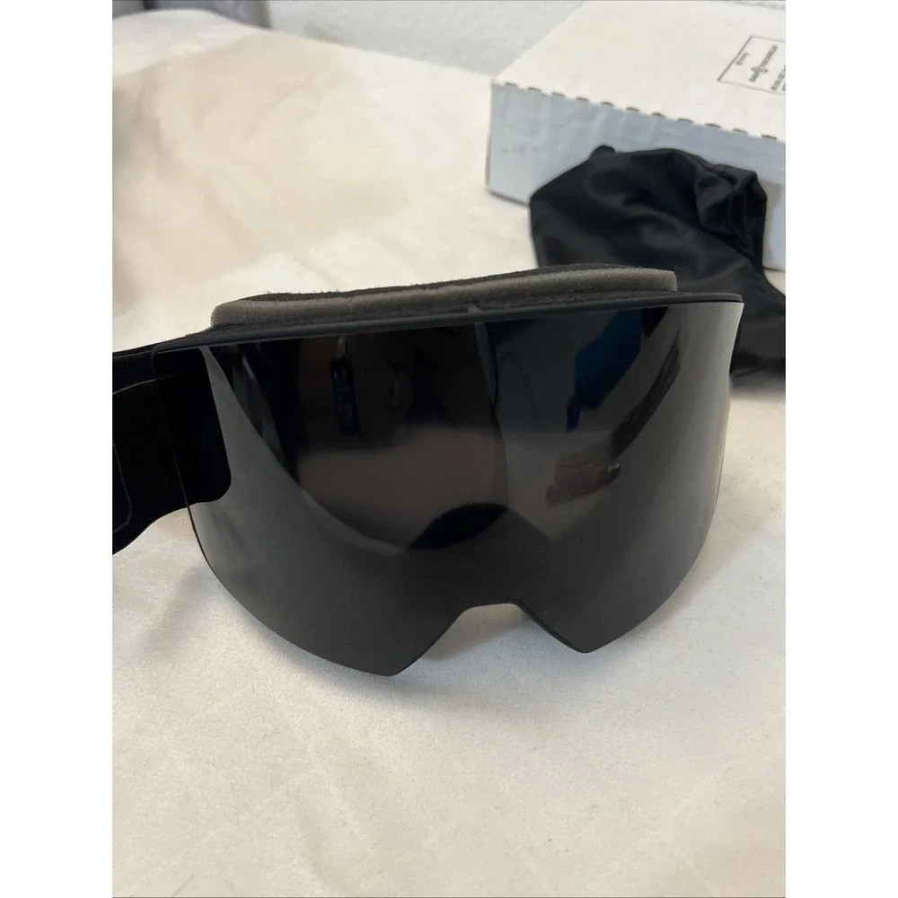 Snow Goggles Black Swiss Tech Performance Gear Dual‎ Lenses Anti-Fog Coating